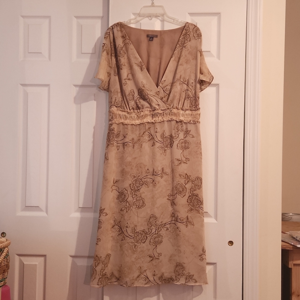 Tan Short Sleeve Floral Dress